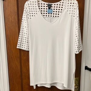 Ciara Sun Woo V-Neck Pullover White Tunic Top
NWT